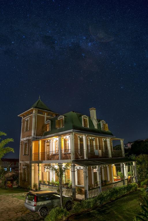 Meva Guesthouse Антананариву Экстерьер фото