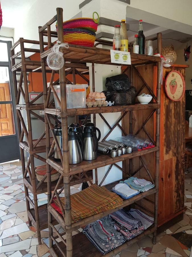 Meva Guesthouse Антананариву Экстерьер фото
